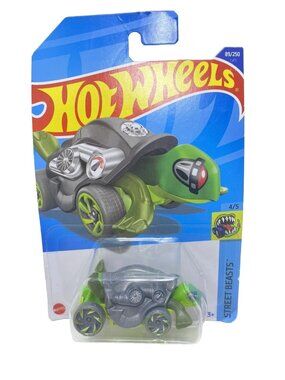 Hot Wheels 2022 Green Turtoshell 89/250 Street Beasts Series 4/5 New Carded